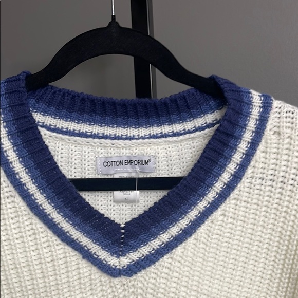 NWT, Cotton Emporium V-Neck Sweater - Picture 2 of 4